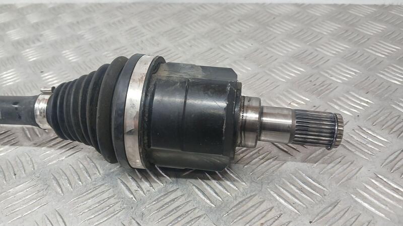Transmision Delantera Izquierda para Kia Sportage