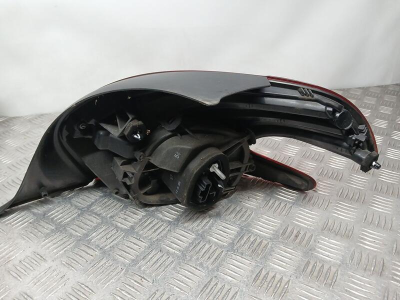 Piloto Trasero Izquierdo para Peugeot 208