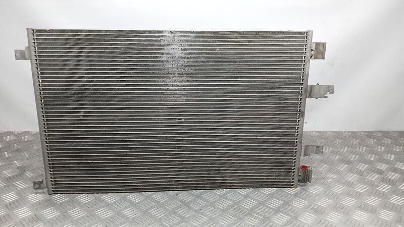 Condensador / Radiador Aire Acondicionado para Nissan Qashqai (J10)