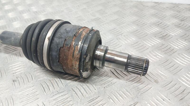 Transmision Delantera Izquierda para Kia Carnival