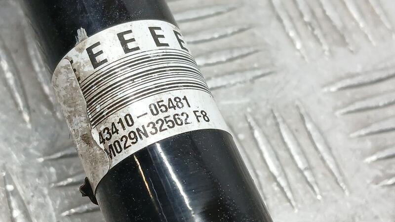 Transmision Delantera Derecha para Toyota Avensis (T27)