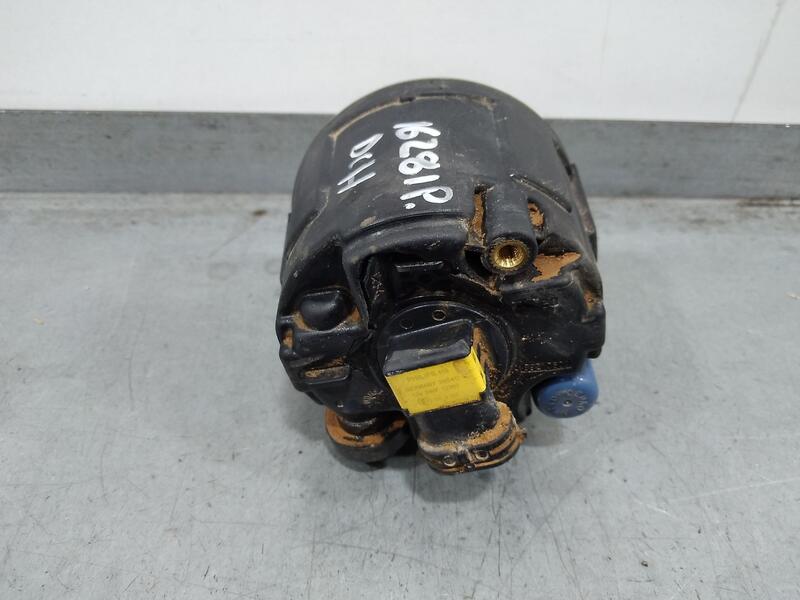 Faro Antiniebla Derecho para Nissan Juke (F15)