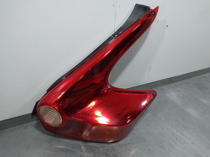 Piloto Trasero Derecho para Nissan Juke (F15)