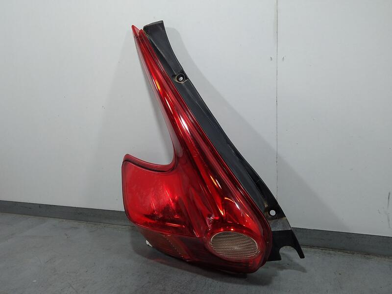 Piloto Trasero Izquierdo para Nissan Juke (F15)