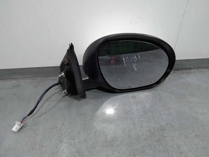 Retrovisor Derecho para Nissan Juke (F15)