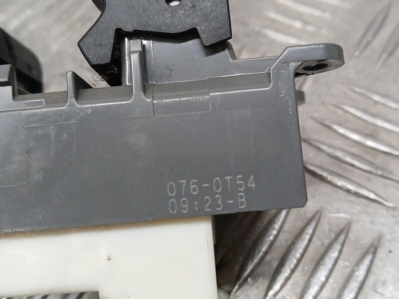 Mando Elevalunas Delantero Izquierdo para Toyota Rav 4