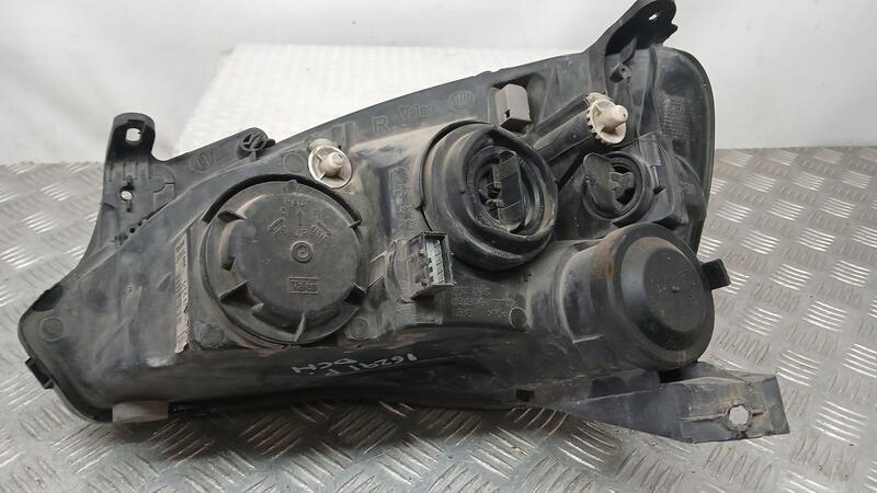 Faro Derecho para Opel Corsa C