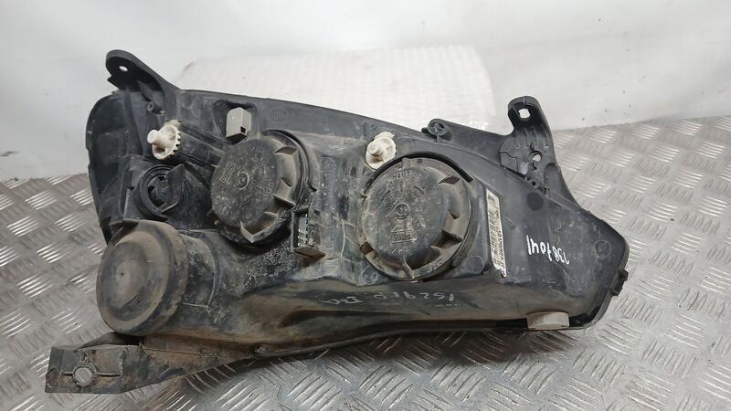 Faro Izquierdo para Opel Corsa C