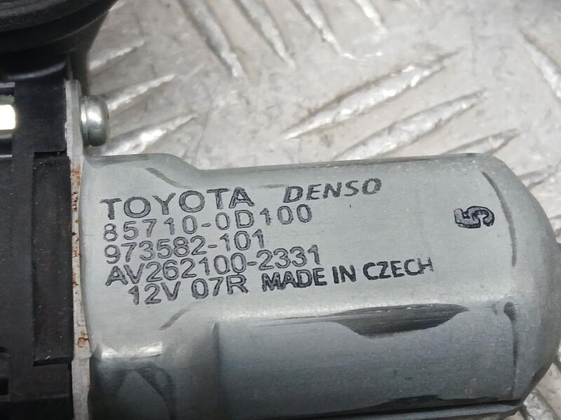 Elevalunas Delantero Derecho para Toyota Yaris