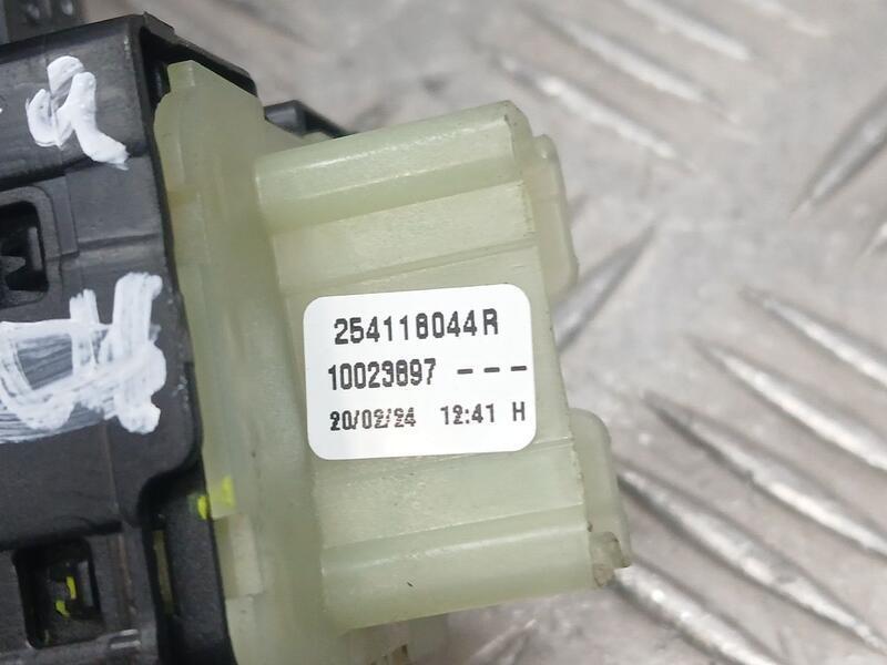 Mando Elevalunas Delantero Izquierdo para Renault Express