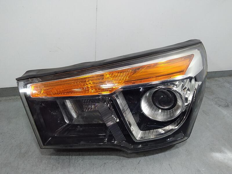 Faro Izquierdo para Ssangyong Rodius