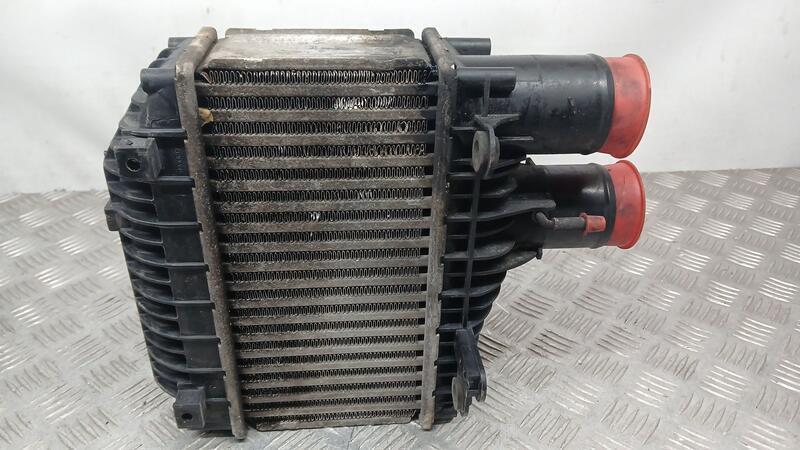 Intercooler para Toyota Avensis Wagon (T25)