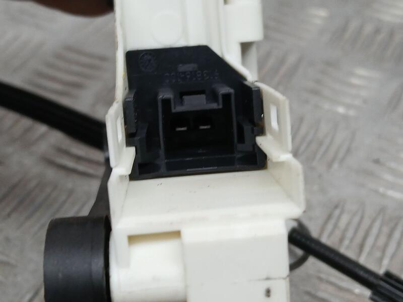 Elevalunas Delantero Izquierdo para Audi A4 Ber. (B8)