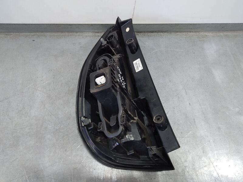Piloto Trasero Derecho Exterior para Renault Scenic Iii