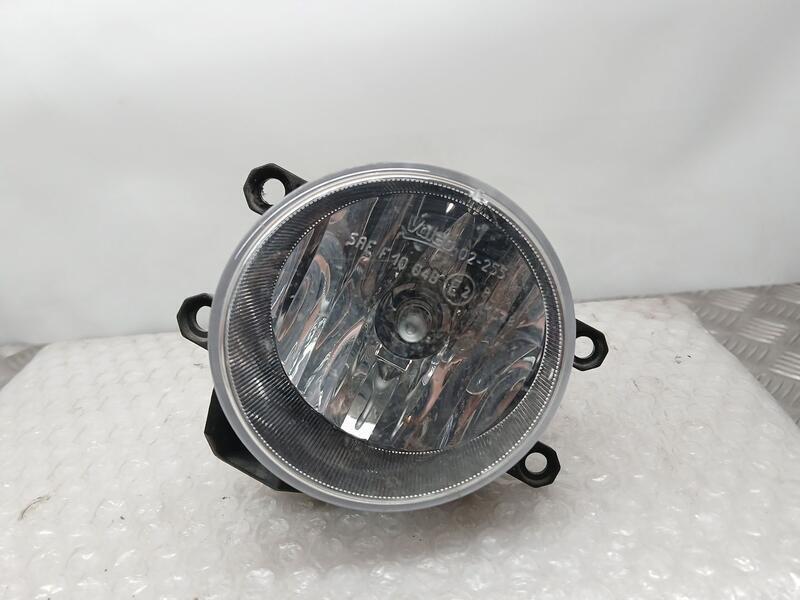 Faro Antiniebla Izquierdo para Toyota Auris