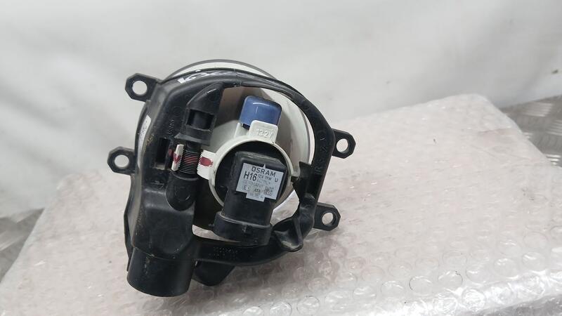 Faro Antiniebla Derecho para Toyota Aygo X