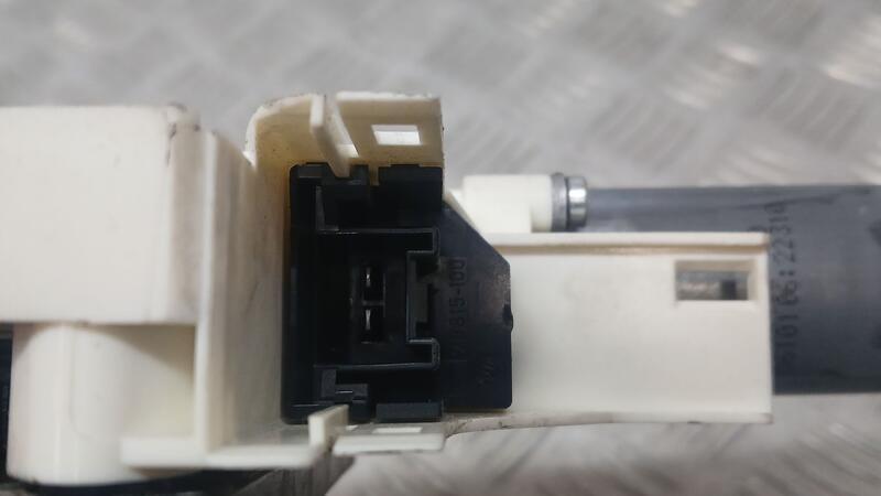 Elevalunas Delantero Derecho para Audi A1 (8X)