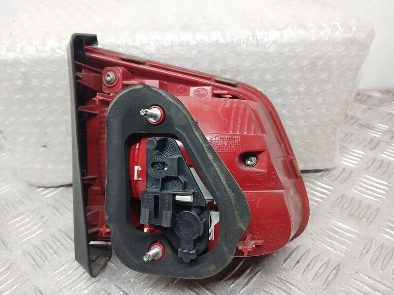 Piloto Trasero Derecho para Volkswagen Tiguan (5N2)