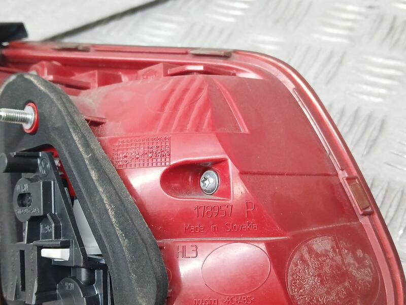 Piloto Trasero Derecho para Volkswagen Tiguan (5N2)