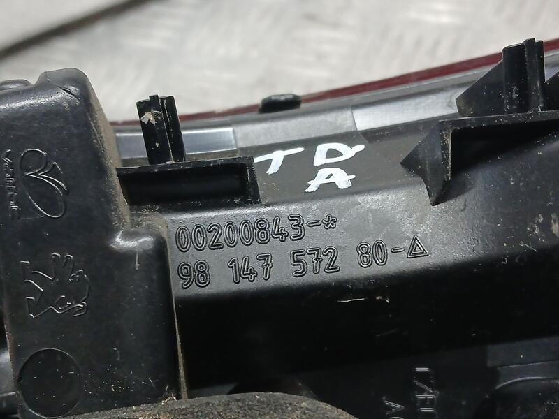 Piloto Trasero Derecho Interior para Peugeot 2008 (--.2013->)