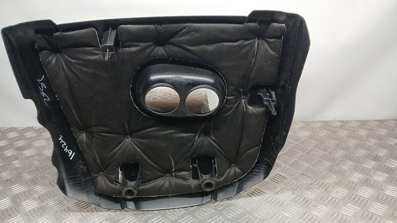 Tapa Motor para Mazda 2 Lim. ()