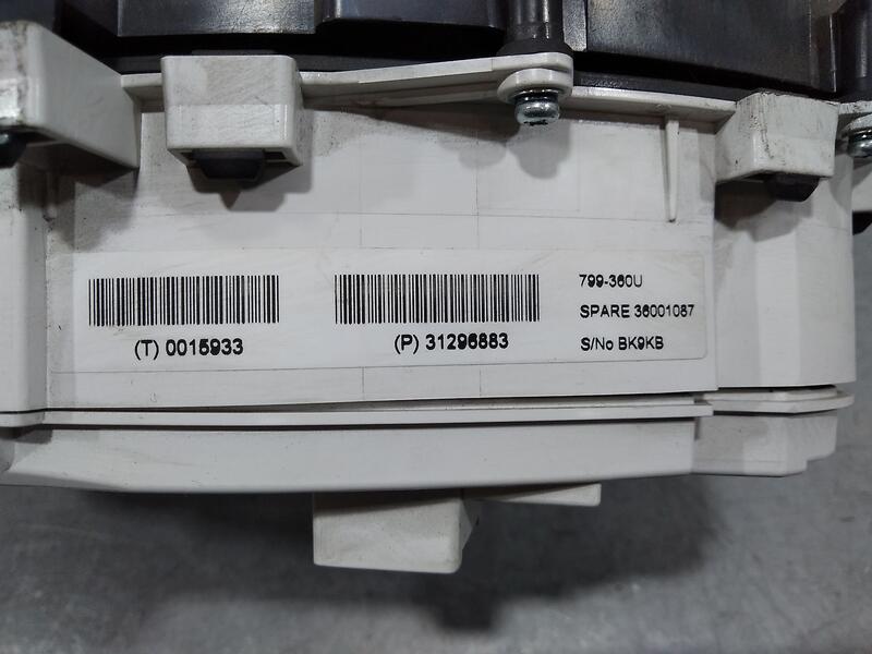 Cuadro Instrumentos para Volvo V40 Hatchback (525)