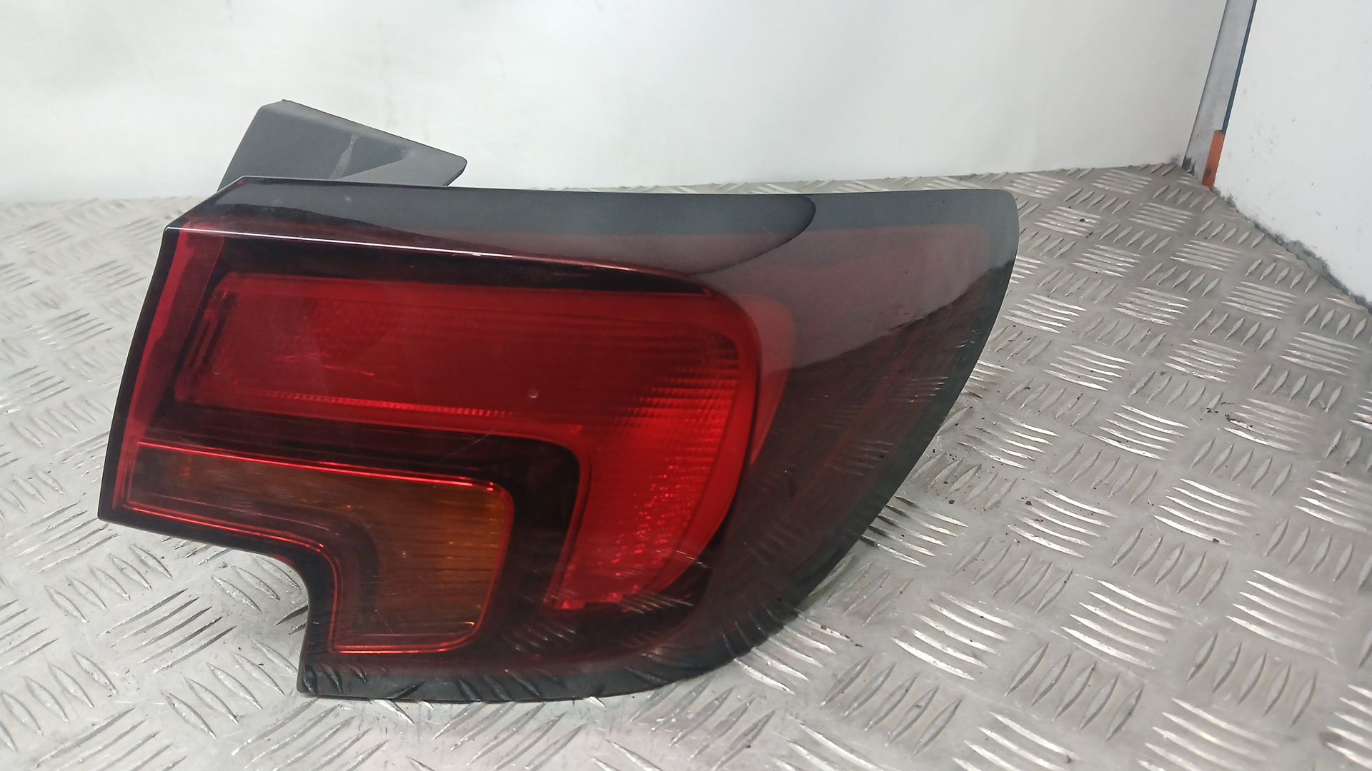 Piloto Trasero Derecho Exterior para Opel Astra K (B16)