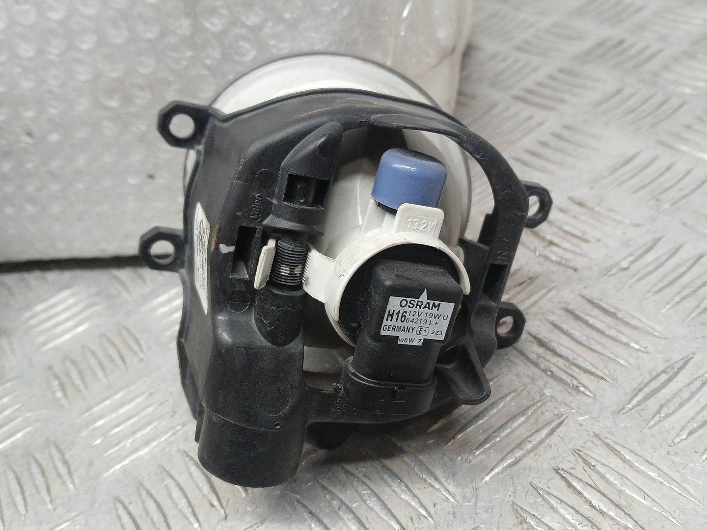Faro Antiniebla Derecho para Toyota Auris