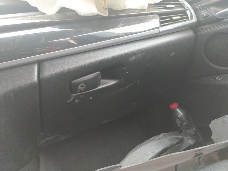 Guantera para Bmw X5 (F15)