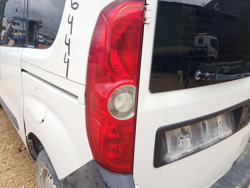 Piloto Trasero Izquierdo para Fiat Doblo Autobús (263_)