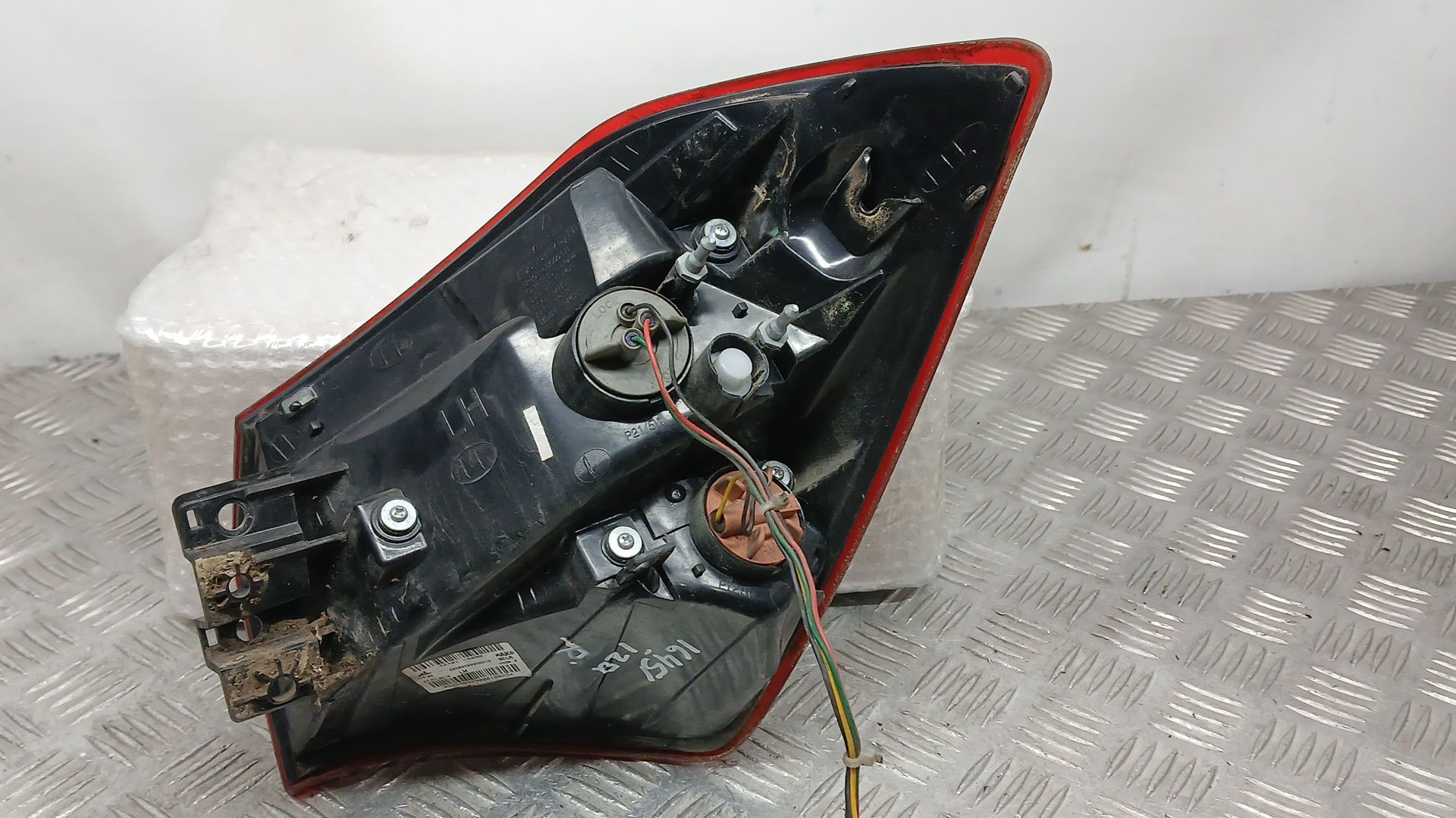 Piloto Trasero Izquierdo Exterior para Hyundai I20 Ii (Gb, Ib)