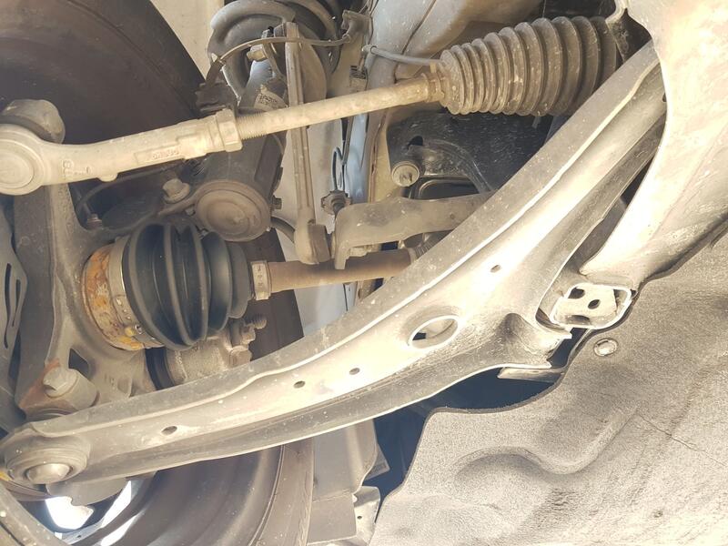 Brazo Suspension Inferior Delantero Izquierdo para Ford Fiesta Vii (Hj, Hf)