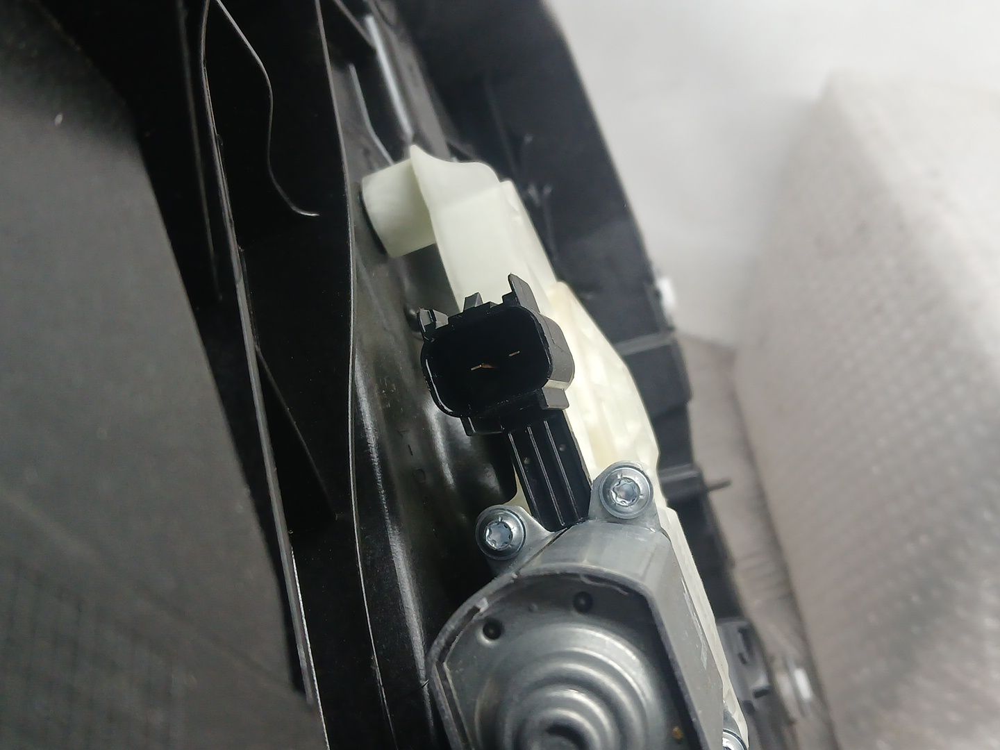 Elevalunas Delantero Izquierdo para Ford Fiesta Vii (Hj, Hf)