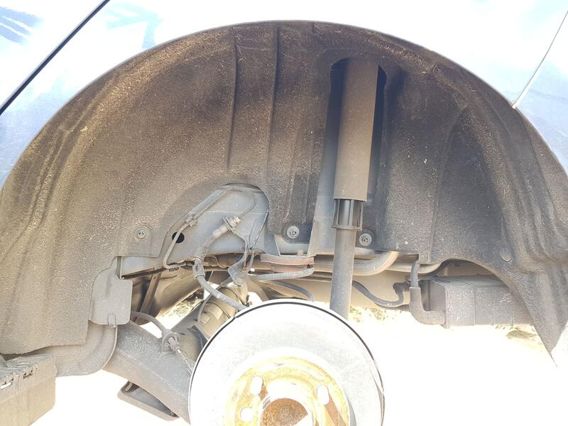 Plastico Pase Rueda Tras. Izq. para Ford Fiesta Vii (Hj, Hf)