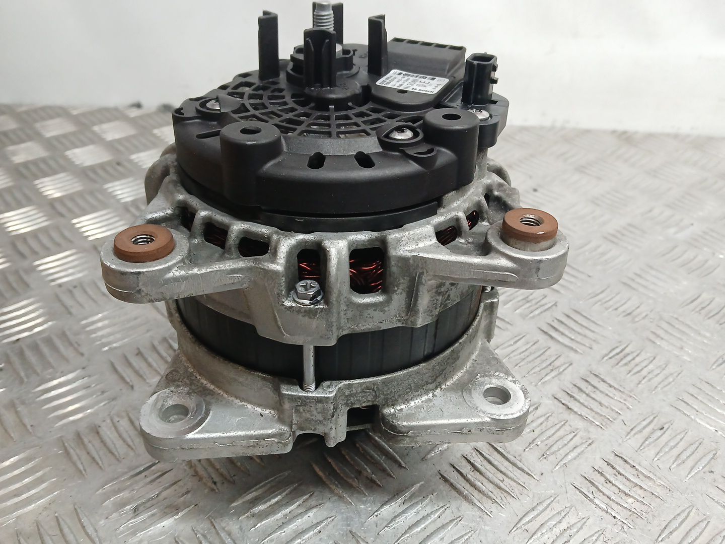 Alternador para Nissan X-Trail Iii (T32_, T32R, T32Rr)