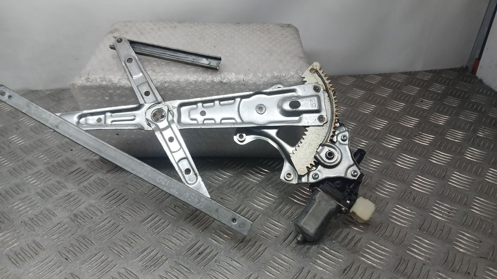 Elevalunas Trasero Izquierdo para Nissan X-Trail Iii (T32_, T32R, T32Rr)