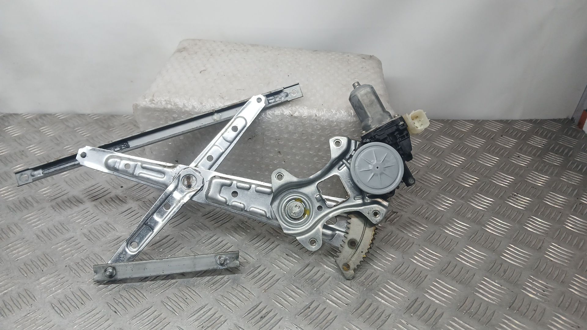 Elevalunas Trasero Izquierdo para Nissan X-Trail Iii (T32_, T32R, T32Rr)