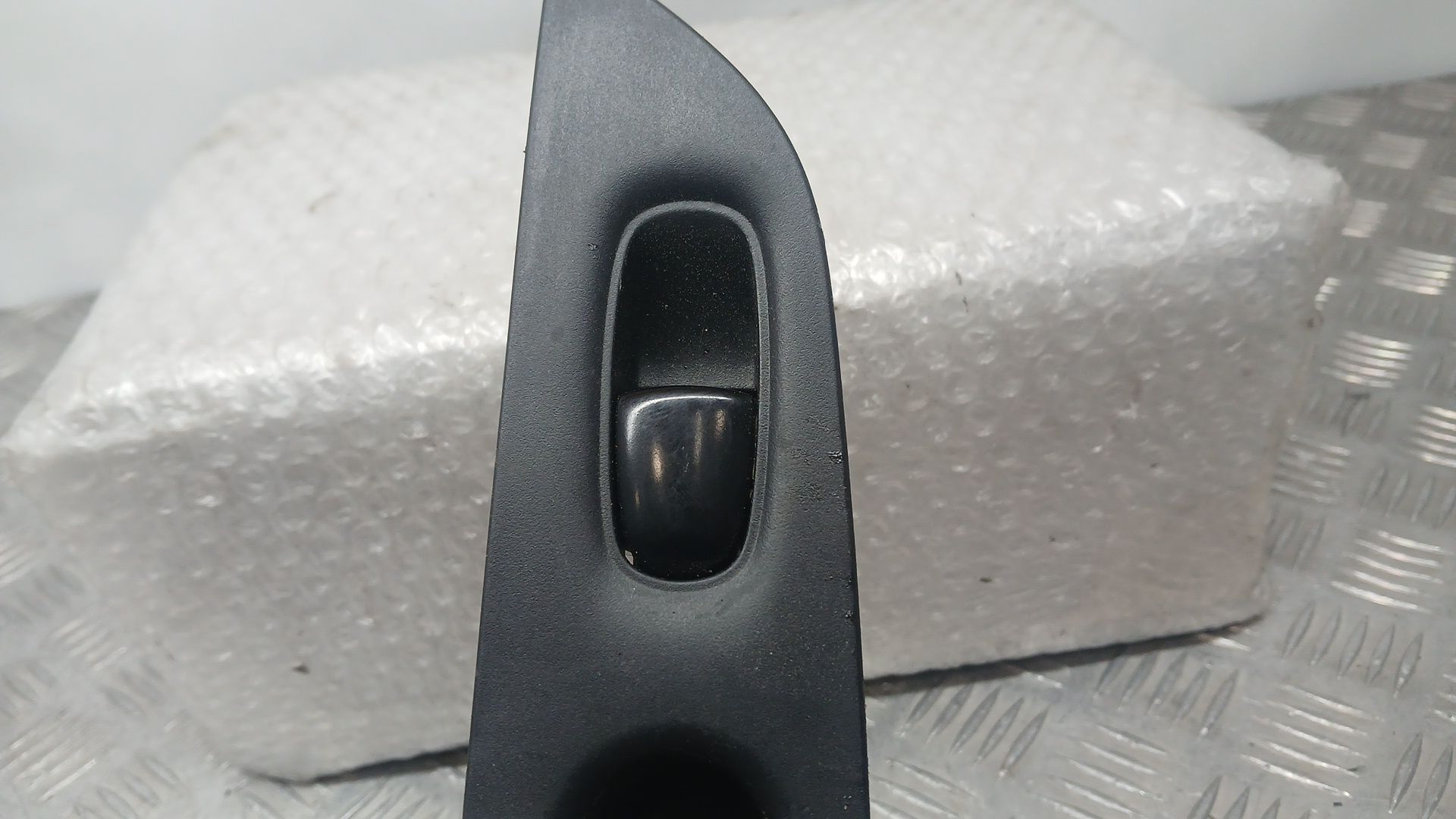 Mando Elevalunas Trasero Izquierdo para Nissan X-Trail Iii (T32_, T32R, T32Rr)