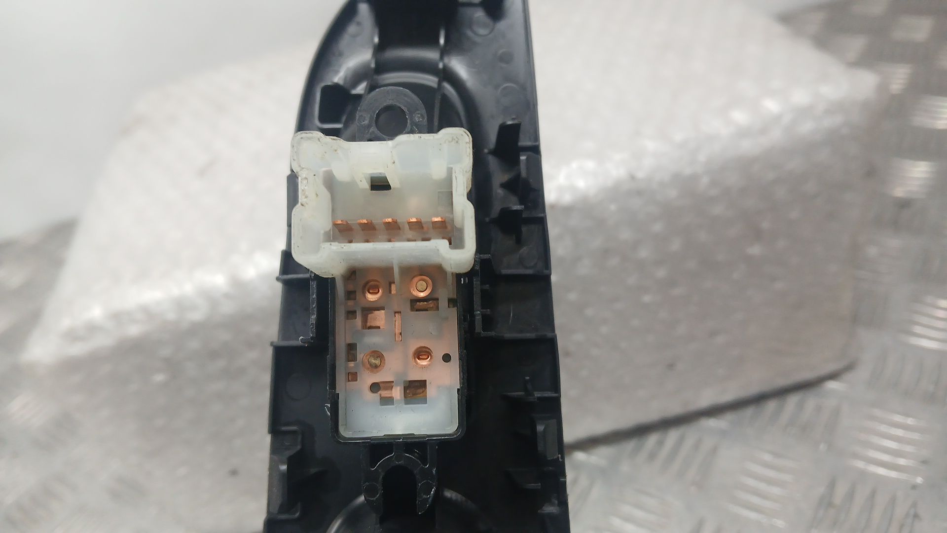 Mando Elevalunas Trasero Izquierdo para Nissan X-Trail Iii (T32_, T32R, T32Rr)