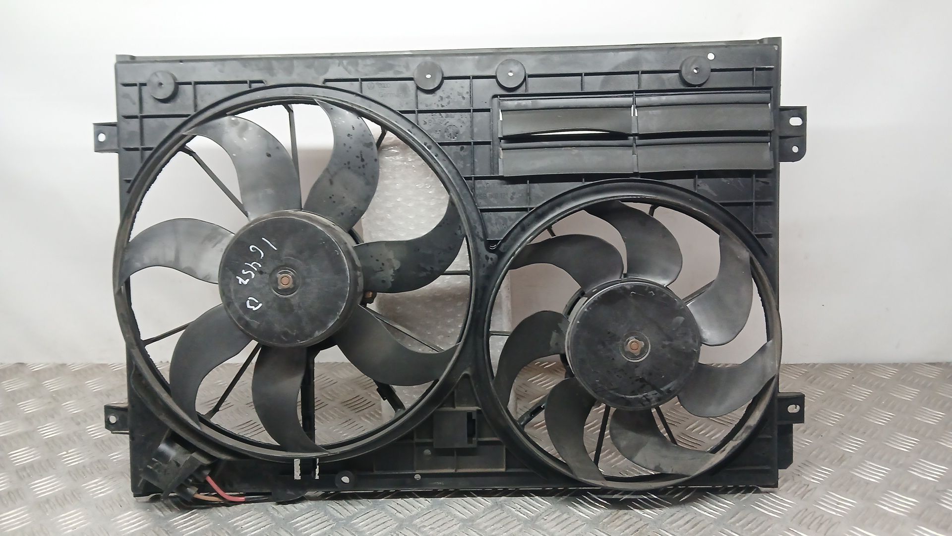 Electroventilador para Volkswagen Passat B7 (362)