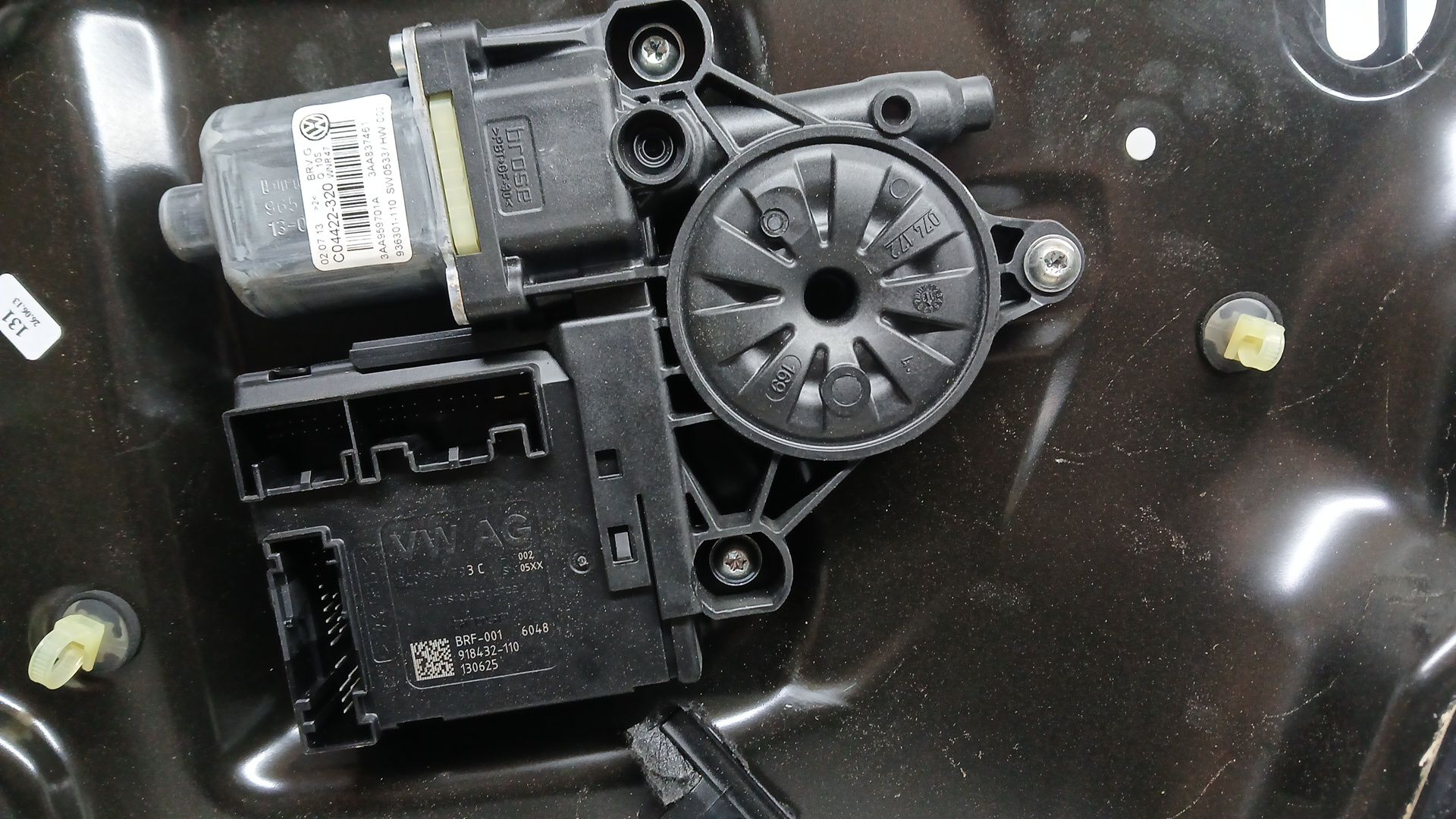 Elevalunas Delantero Izquierdo para Volkswagen Passat B7 (362)