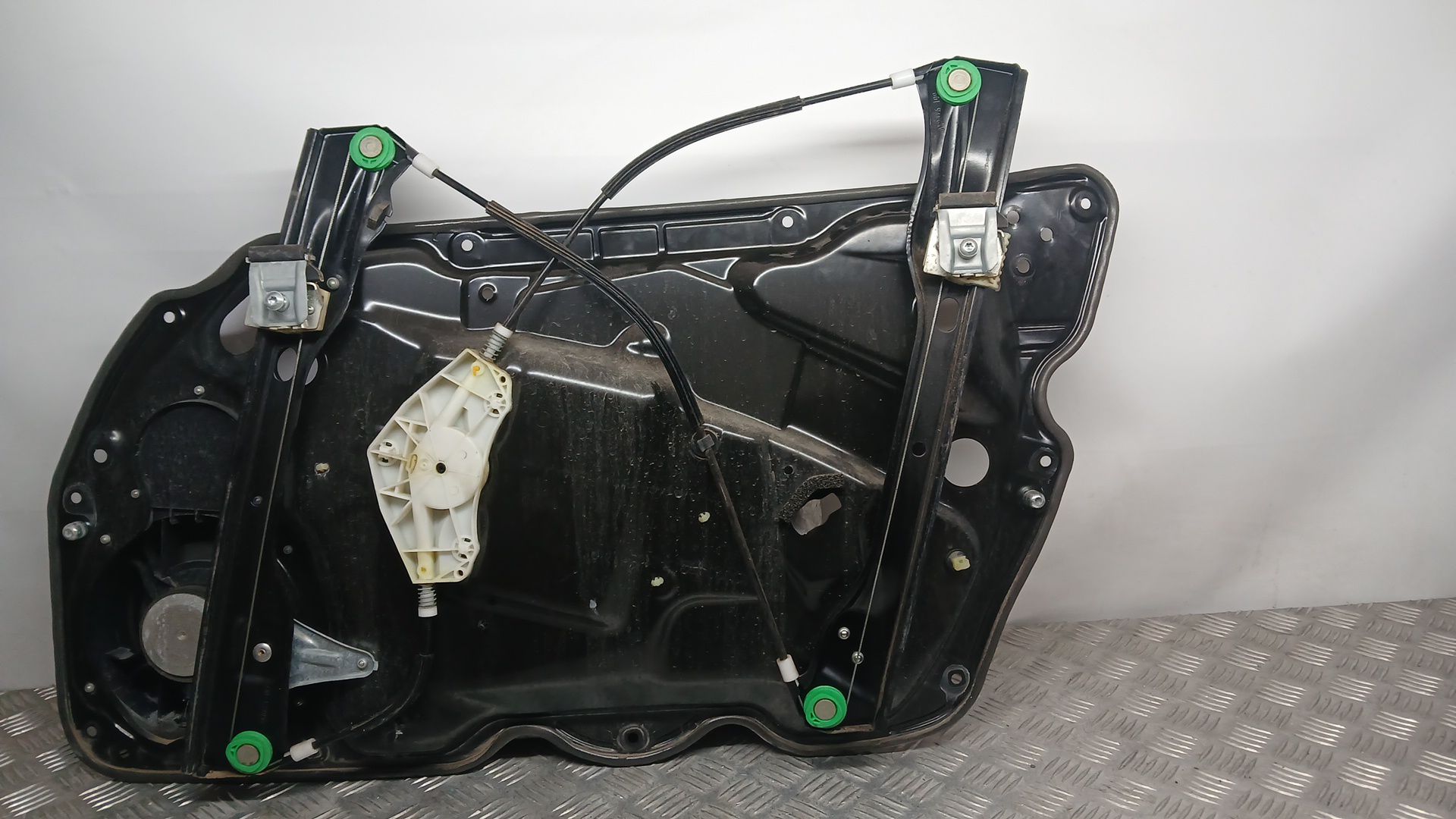 Elevalunas Delantero Izquierdo para Volkswagen Passat B7 (362)