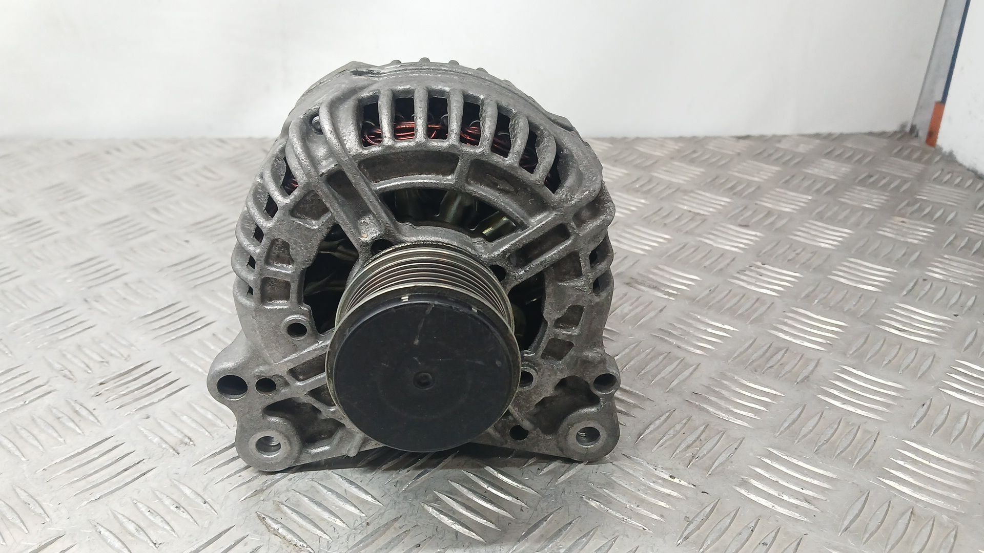 Alternador para Audi Q3 (8Ub, 8Ug)