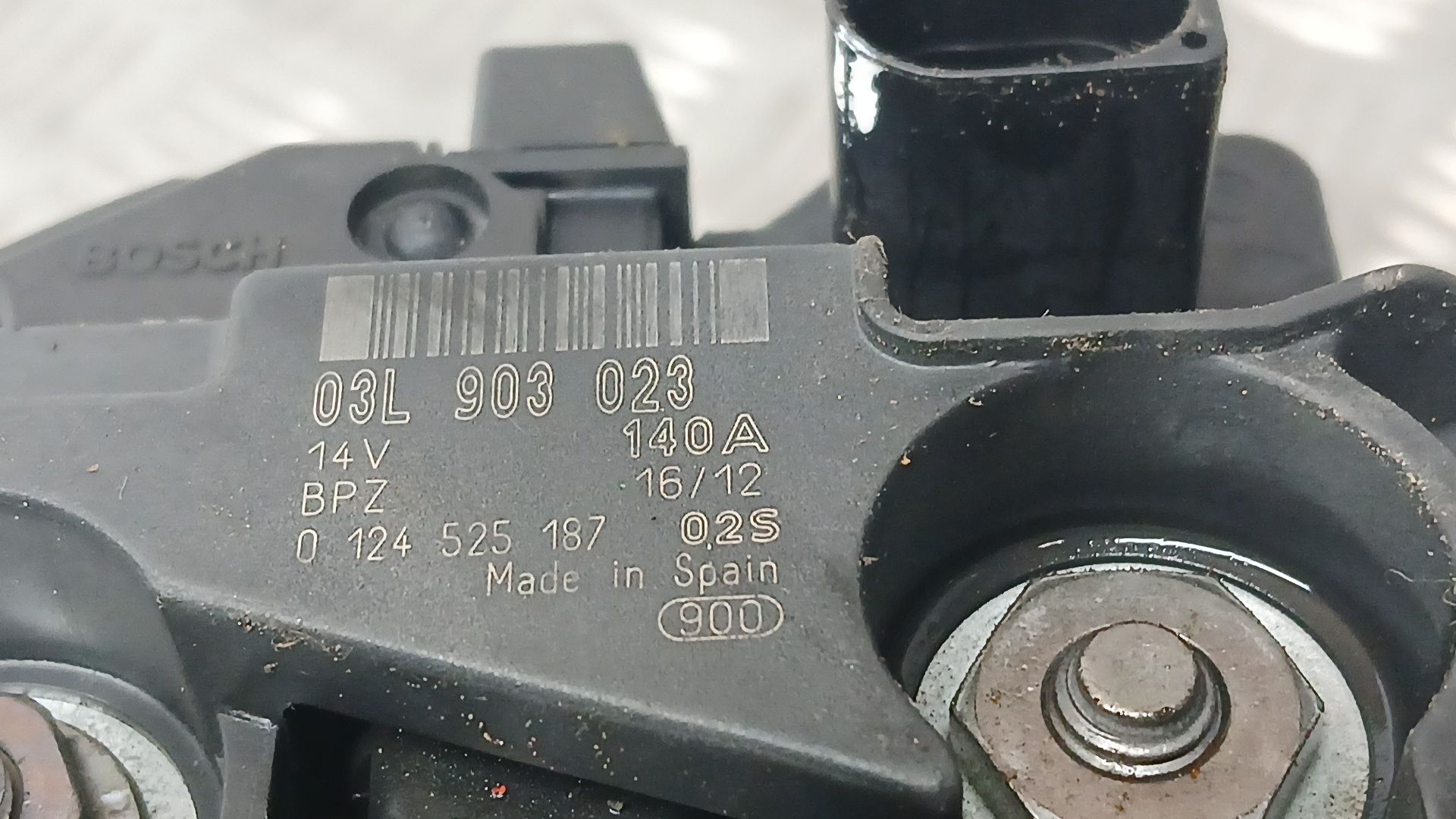 Alternador para Audi Q3 (8Ub, 8Ug)