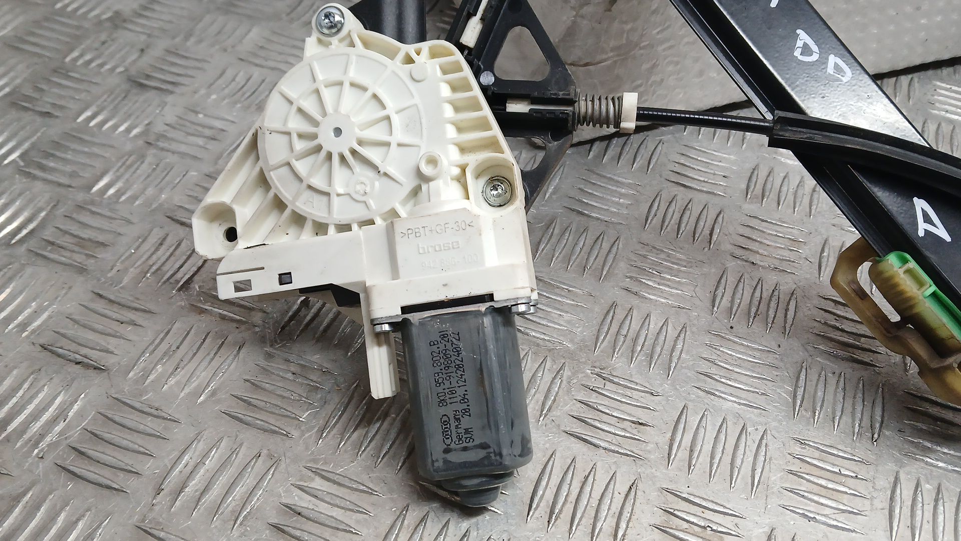 Elevalunas Delantero Derecho para Audi Q3 (8Ub, 8Ug)