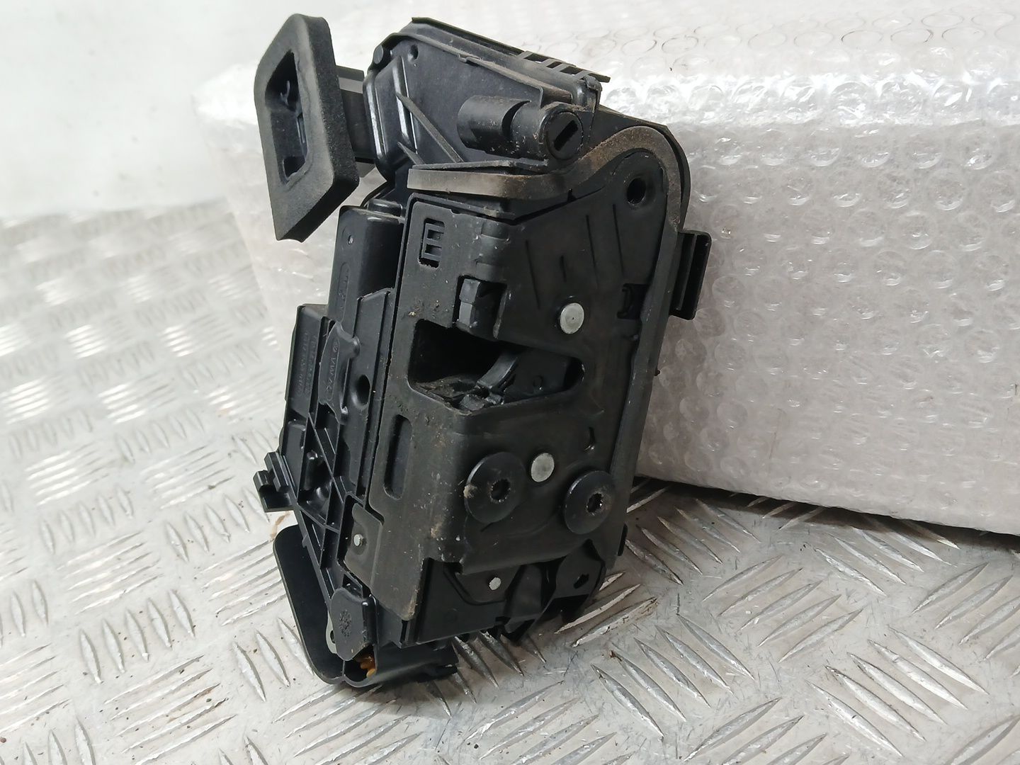 Cerradura Puerta Delantera Derecha para Volkswagen Polo Vi (Aw1, Bz1, Ae1)