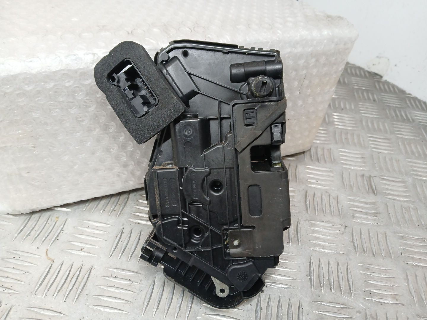 Cerradura Puerta Trasera Derecha para Volkswagen Polo Vi (Aw1, Bz1, Ae1)