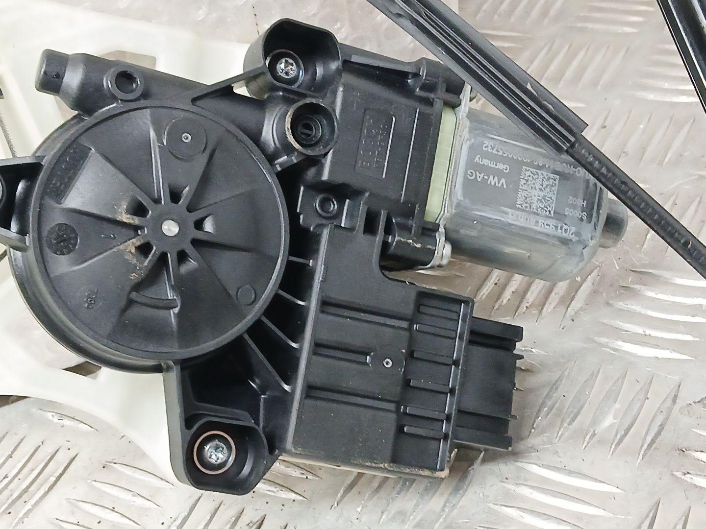 Elevalunas Delantero Derecho para Volkswagen Polo Vi (Aw1, Bz1, Ae1)