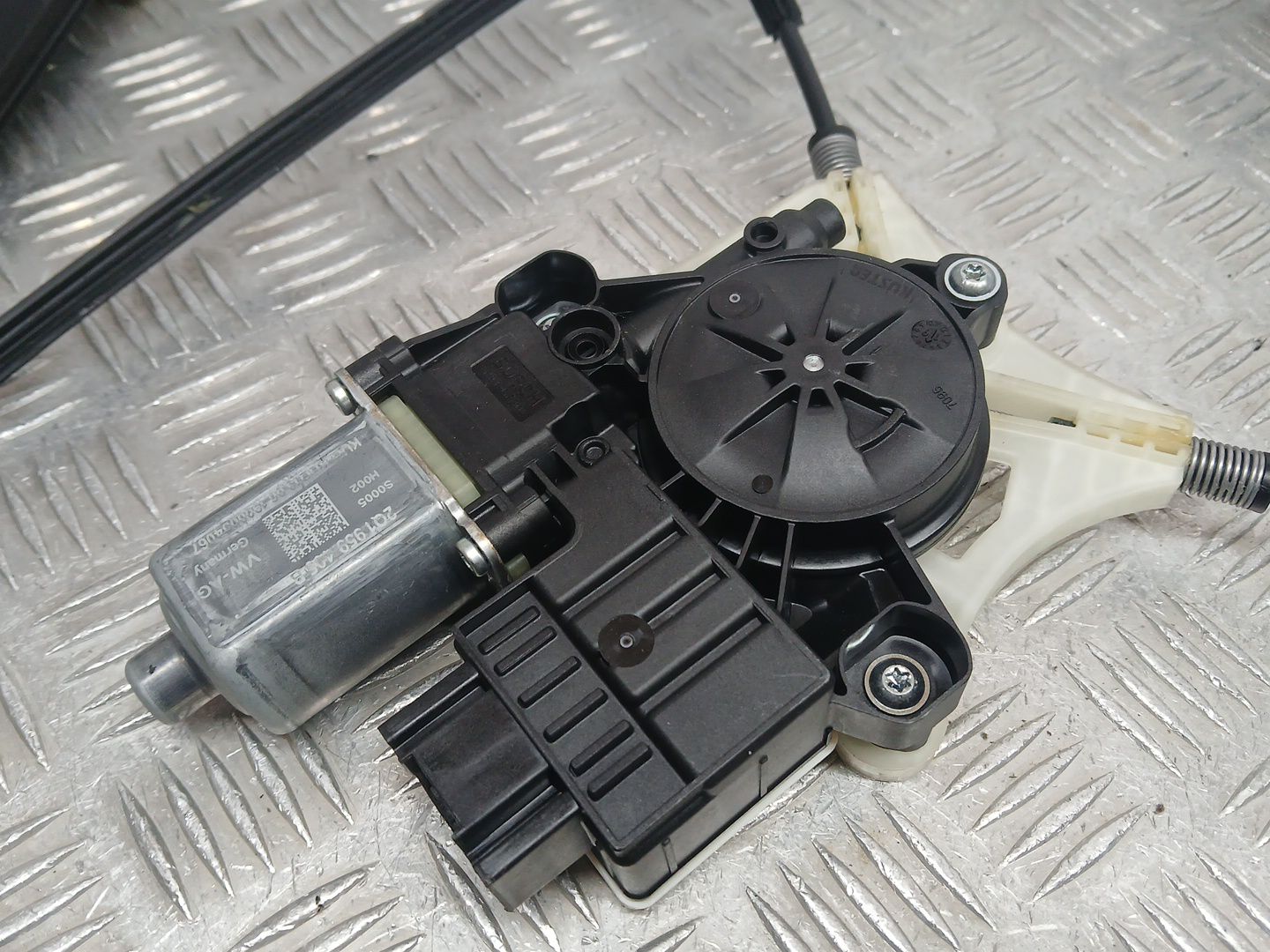 Elevalunas Delantero Izquierdo para Volkswagen Polo Vi (Aw1, Bz1, Ae1)