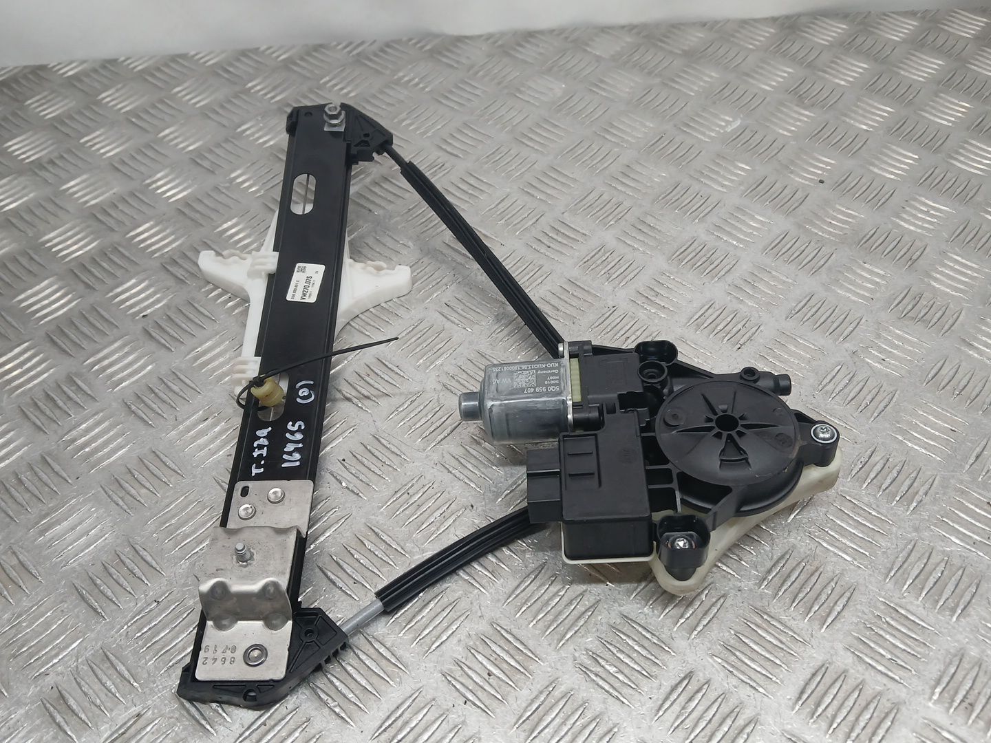 Elevalunas Trasero Izquierdo para Volkswagen Polo Vi (Aw1, Bz1, Ae1)